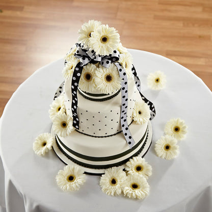 Simple Sophistication Cake Décor –  Freesia Flowers, Tomball TX